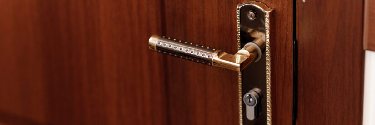 小説、テレビ信陽〜第18話「高野への電話」